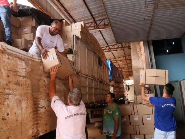No 2&ordm; bimestre, alunos est&atilde;o sem material escolar, denuncia vereadora
