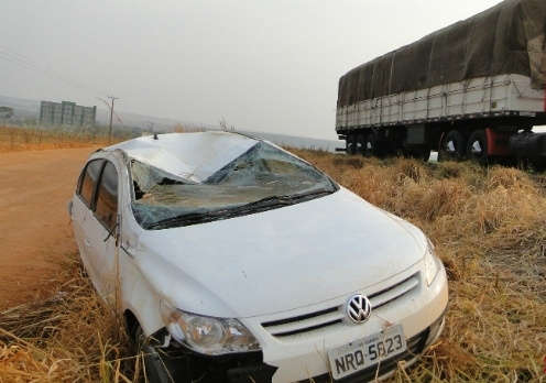  Motorista fica ferida ap&oacute;s ve&iacute;culo capotar na BR-163 na manh&atilde; de hoje