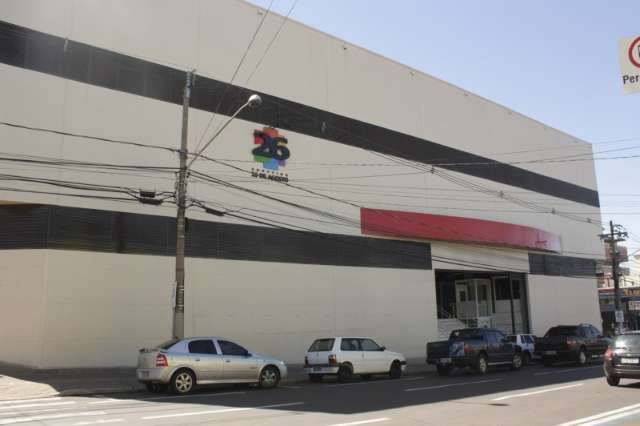 Lojistas de shopping pedem mais prazo e bloqueio de dinheiro 