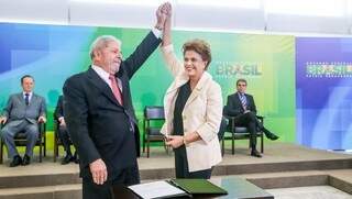 Lula e Dilma na cerimônia de posse. (Foto: Site governo federal)