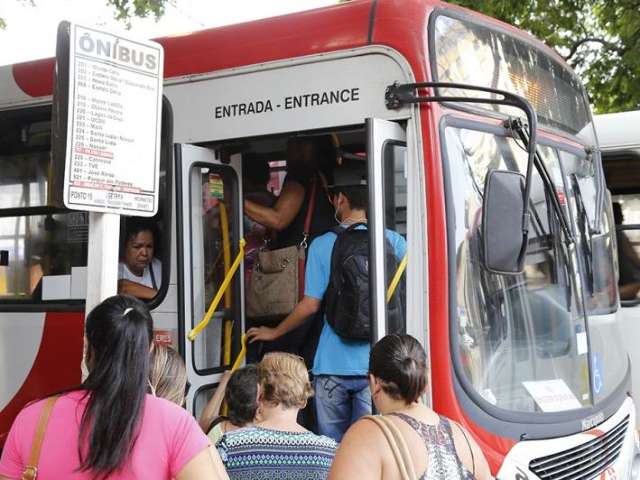 Passageiros ter&atilde;o de desembolsar 28 centavos a mais para entrar em &ocirc;nibus
