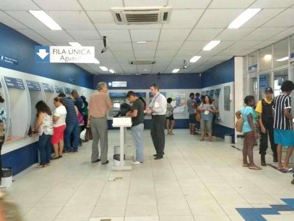 Saque acima de R$ 50 mil deve ser informado 3 dias &uacute;teis antes