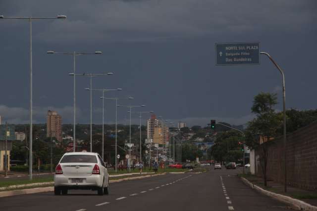  Semana come&ccedil;a com chuva e Inmet emite alerta de tempestades para MS 