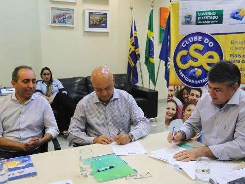 Servidores estaduais continuam tendo descontos de at&eacute; 50% no com&eacute;rcio 