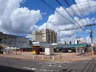 Terreno na Cândido Mariano com a Calógeras seria ocupado por estacionamento vertical (Foto: Marcos Ermínio)