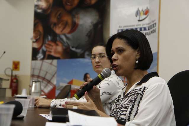 Professores ir&atilde;o &agrave; Unei para dar aulas a adolescentes acusados de estupro