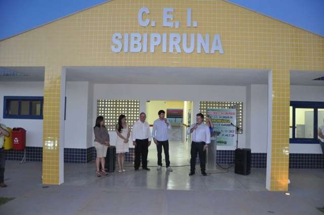 Prefeitura de Chapad&atilde;o do Sul entrega creche para atender 200 crian&ccedil;as