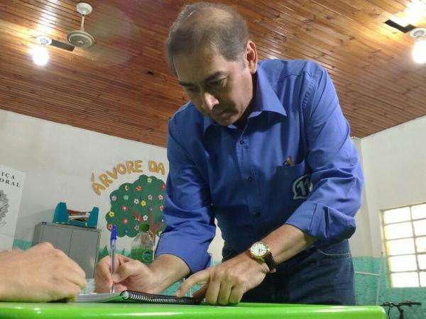 Prefeito vai a Bras&iacute;lia para tratar da amplia&ccedil;&atilde;o de leitos na Capital