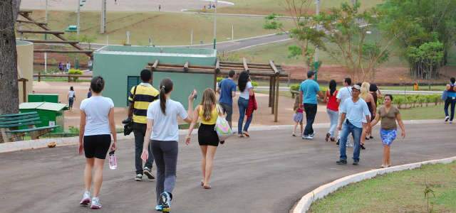 Tarde do Dia das Crian&ccedil;as tem circo e recrea&ccedil;&atilde;o em parques e shoppings