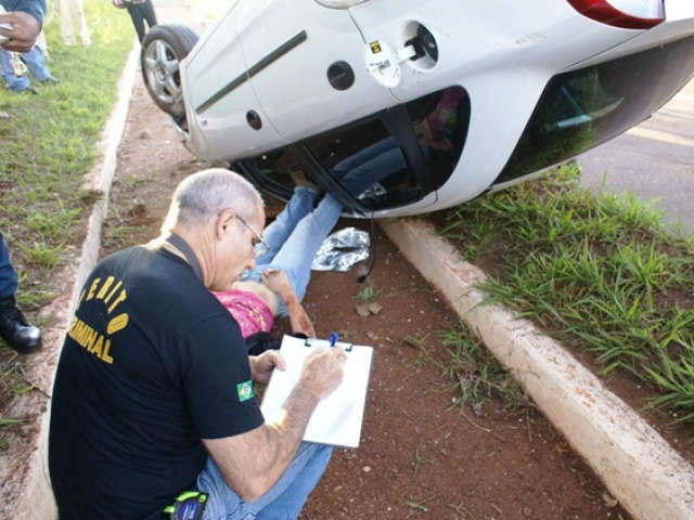  Motorista de carro &eacute; indiciado pela morte de menina de 14 anos