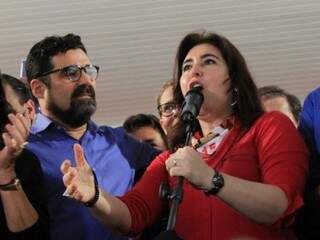 Harfouche e Simone ao anunciarem aliança durante convenção do MDB (Foto: Marina Pacheco/Arquivo)