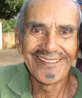 Família procura por idoso que tem Alzheimer e desapareceu no bairro Buriti