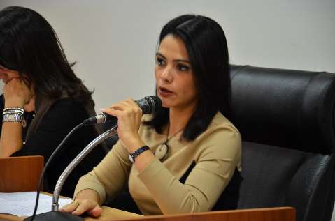 Comissão vê ilegalidade em atos de Bernal e possibilidade de “cassação”