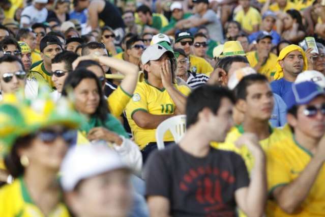 Vila Brasil ter&aacute; dupla sertaneja e bateria de escola de samba nesta ter&ccedil;a