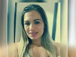Simone Maria da Silva, 29 anos, está internada em estado grave na Santa Casa. (Foto: Reprodução/Facebook)