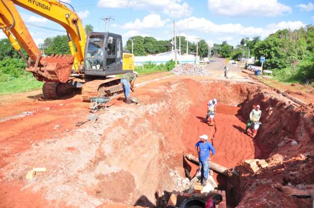 Obra para fechar cratera no S&atilde;o Conrado continua neste final de semana
