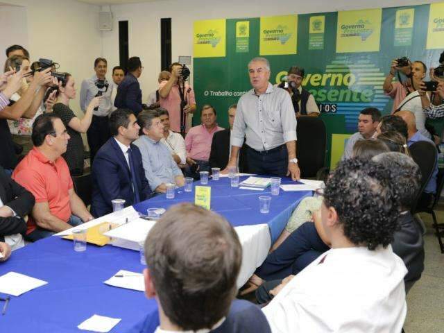 Na 5&deg; edi&ccedil;&atilde;o do &quot;Governo Presente&quot;, Reinaldo se re&uacute;ne com 17 prefeitos