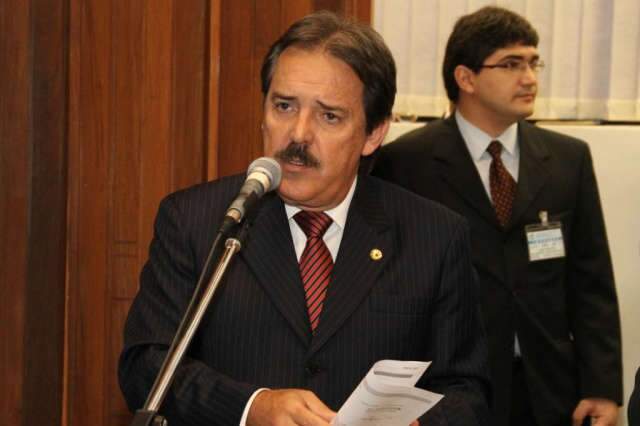  Arroyo apresenta projeto que garante tratamento a dependentes qu&iacute;micos