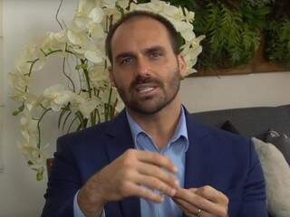 Fala de Eduardo Bolsonaro sobre o AI-5 gera rea&ccedil;&otilde;es na bancada de MS