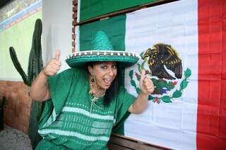 Inglesa dona do bar &quot;Muchachos&quot;, a única torcedora do México