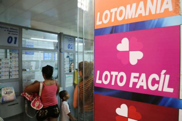Not&iacute;cia de novo milion&aacute;rio cria zum-zum-zum em lot&eacute;rica do Mercad&atilde;o 