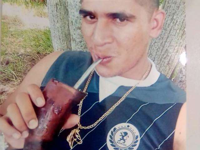 Corpo com marcas de tiro e queimado na fronteira &eacute; de paraguaio