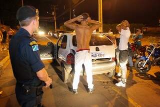Polícia descobre ponto de aglomeração e também reforça segurança em baile funk no Santo Antônio (Foto: Marcos Ermínio)