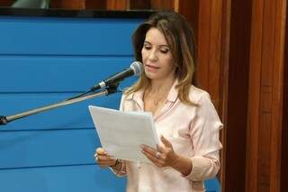 Deputada Antonieta Amorim apresentou projeto na Assembleia (Foto: Victor Chileno/ALMS)