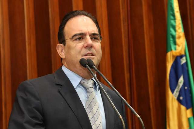 Deputado retira projeto de vota&ccedil;&atilde;o ap&oacute;s pedido do setor comercial