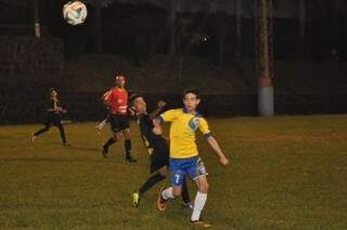 Pedro é atacante e promete dedicação na escola e no futebol para chegar a disputa da Copa SP de futebol Júnior