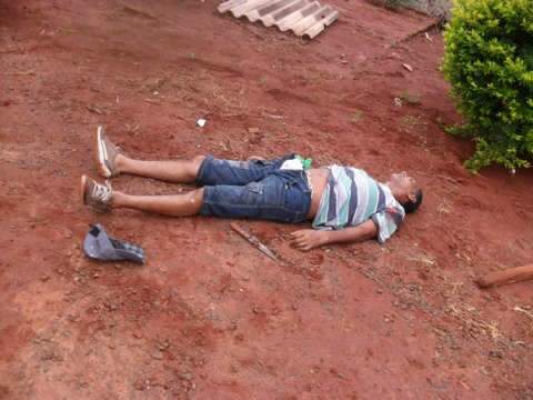  Homem &eacute; morto com golpe de barra de ferro em Para&iacute;so das &Aacute;guas