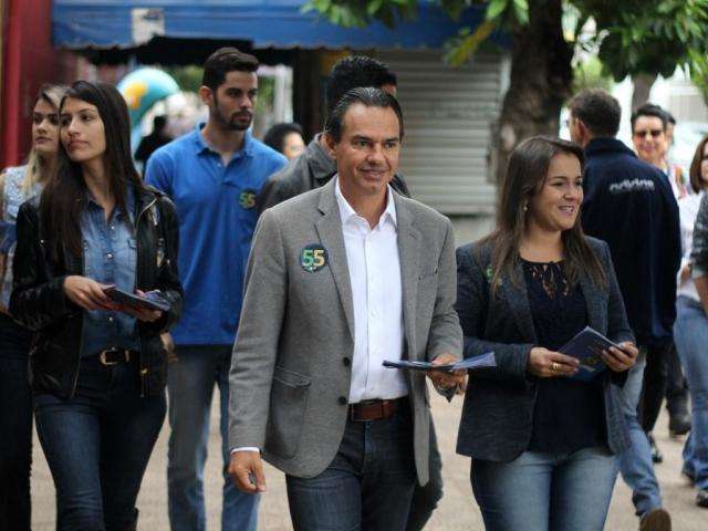 Programa eleitoral recome&ccedil;a com agradecimento e focado em propostas
