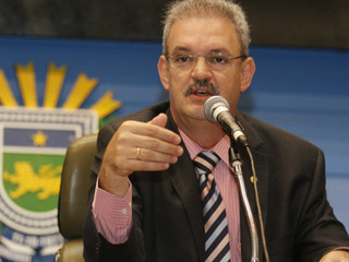 Coordenador da bancada, Geraldo Resende, informou que o documento com indicação será entregue à ministra Ideli Salvati (Foto: João Garrigó)