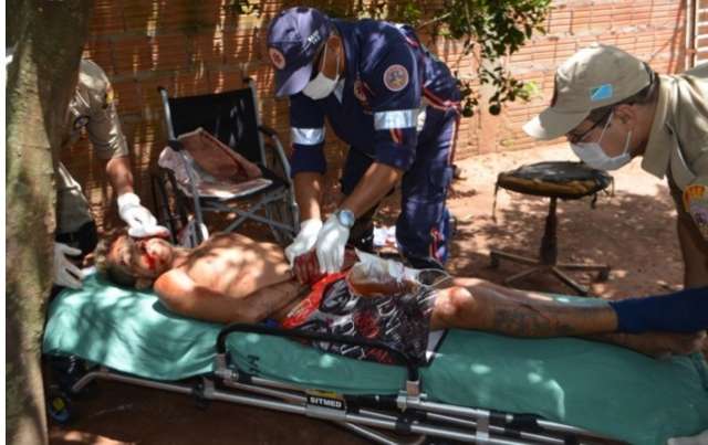 Adolescente parapl&eacute;gico &eacute; morto a tiros nos fundos de resid&ecirc;ncia