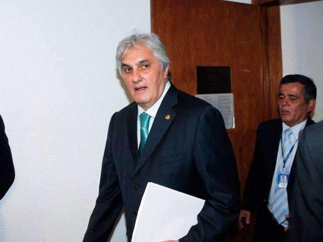 Delc&iacute;dio admite erros e diz que agiu a mando, mas acha cassa&ccedil;&atilde;o exagerada 