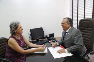 Marta Recalde reunida com o presidente do Sindimóveis de Minas Gerais, Paulo César Dias, em Belo Horizonte (Foto: Sindimóveis/Divulgação)