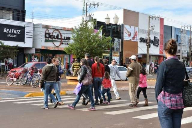 Com&eacute;rcio espera faturar 22% menos no Dia dos Namorados deste ano