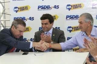 Paulo Corrêa, Beto Pereira e Reinaldo Azambuja em ato de filiação no PSDB (Foto: Saul Schramm)