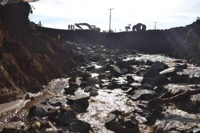 Ap&oacute;s obra, avenida Spipe Calarge ser&aacute; recapeada 