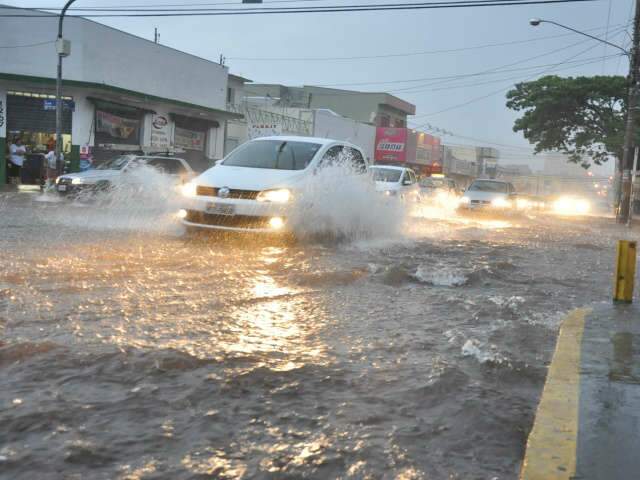  Ap&oacute;s chuva recorde em abril, frio chega e deve permanecer at&eacute; 6&ordf; feira