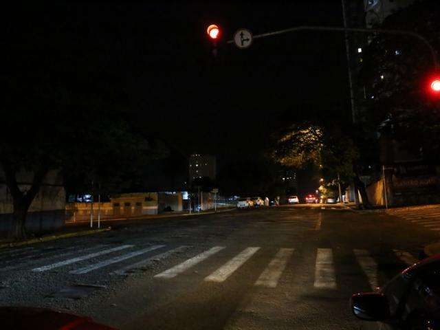 Dono de mercado se apresenta e diz que n&atilde;o viu catador atropelado e morto