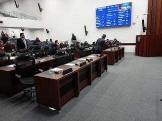 Deputados de Mato Grosso do Sul durante sessão na Assembleia Legislativa de Mato Grosso do Sul (Foto: Leonardo Rocha)