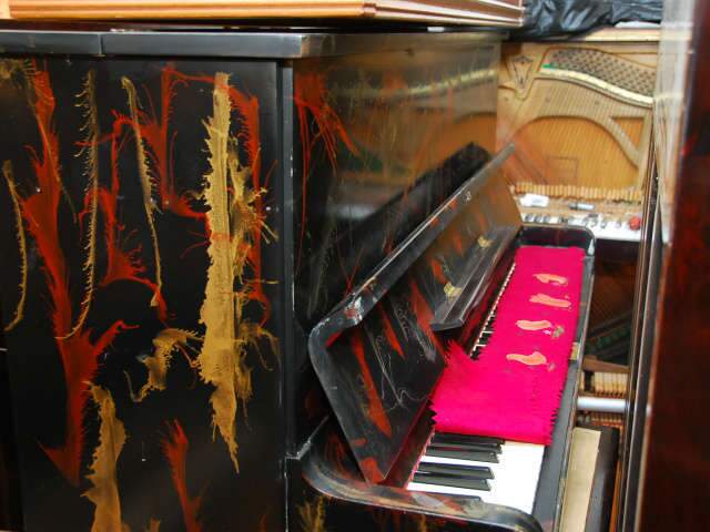 Em tempos de m&uacute;sica eletr&ocirc;nica, afinador de pianos preserva of&iacute;cio h&aacute; 35 anos 