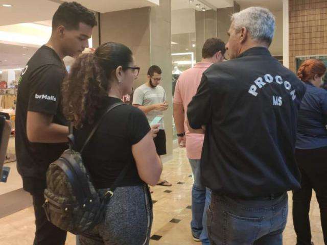 Na Black Friday, Procon realiza cerca de 800 atendimentos em Campo Grande