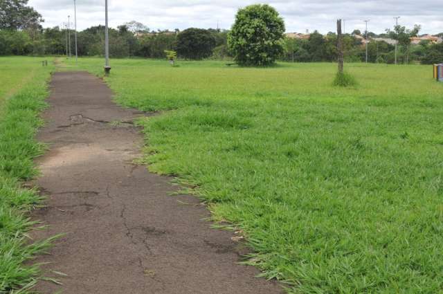 Revitaliza&ccedil;&atilde;o n&atilde;o prev&ecirc; como evitar que parque seja engolido por eros&atilde;o
