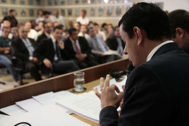 Elizeu promete um &ldquo;relat&oacute;rio t&eacute;cnico&rdquo; e com &ldquo;base na legisla&ccedil;&atilde;o&rdquo;