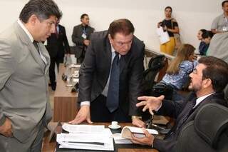 Deputados Lídio Lopes, Maurício Picarelli e Pedro Kemp, durante sessão na Assembleia (Foto: Assessoria/ALMS)