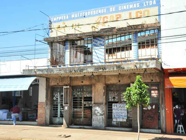 Ru&iacute;nas evidenciam desleixo com a hist&oacute;ria do cinema em Campo Grande