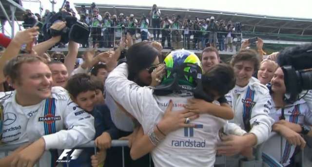 Rosberg vence em Interlagos e aperta briga pelo t&iacute;tulo; Massa fica em 3&ordm;