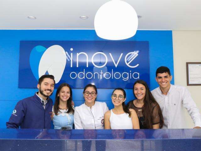 Inove Odontologia faz do implante às lentes de contato em tempo recorde